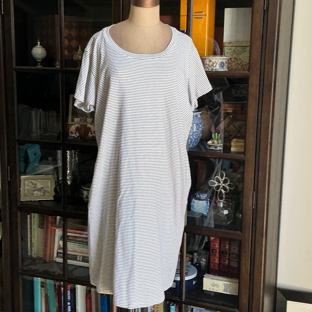 Terra & Sky Black and White Striped Midi Dress, flutter sleeve 2x